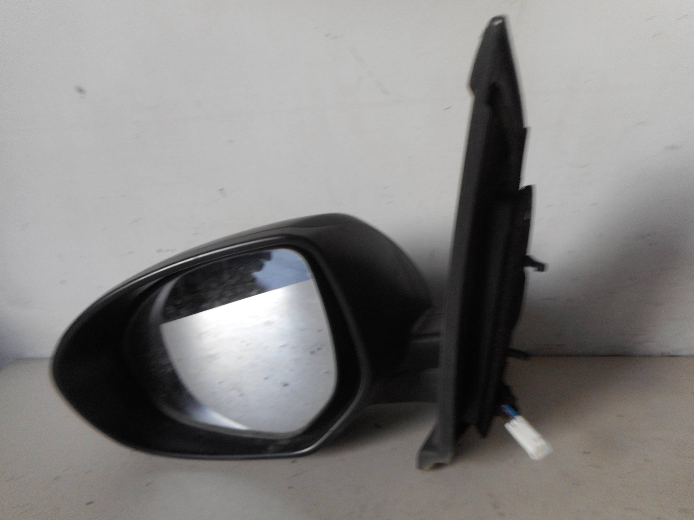 Retrovisore est. regolaz. elettr. sx.